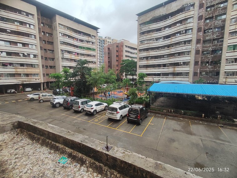  Parking, rustomjee-avenue-j 2 Bedroom 584 Sq.Ft. Apartment In Virar West Palghar 9203136