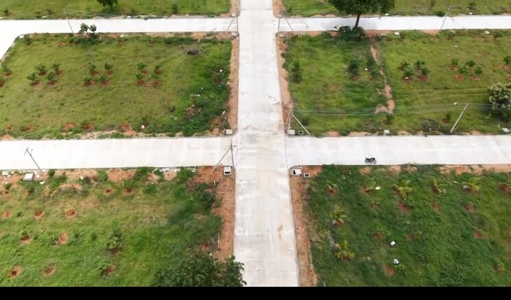 Garden, arising-peacock-valley  160 Sq.Yd. Plot In Chellampalle Hyderabad 9203141