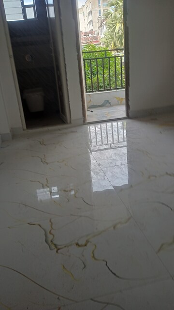 Bathroom in 3 BHK Apartment at Sunshine Enclave New Town, New Town – for Sale