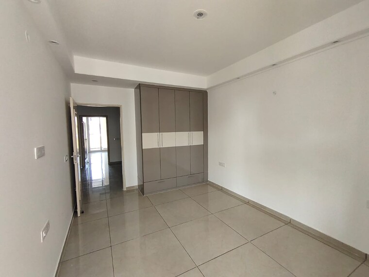 Room, sector 20 3 Bedroom 1500 Sq.Ft. Apartment In Sector 20 Panchkula 9203160