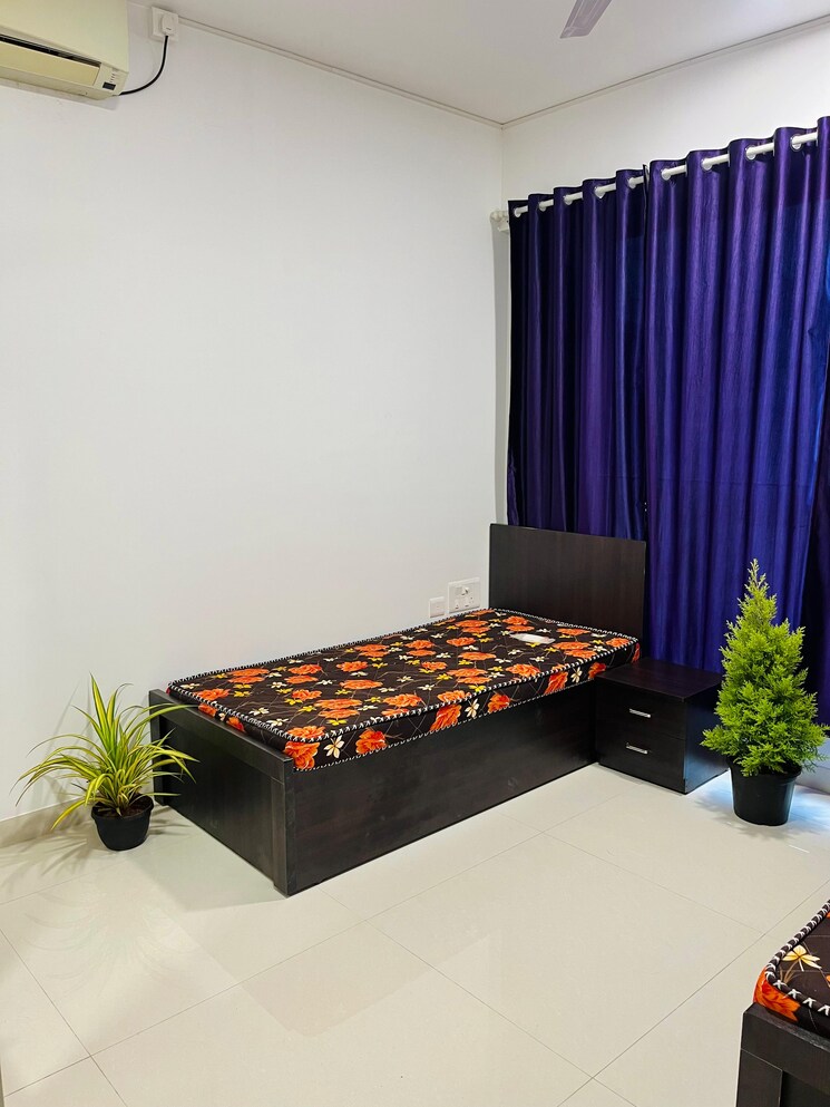 Bedroom, goregaon west Pg For Boys & Girls In Goregaon West 9203169