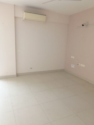 Room in 3 BHK Apartment at Godrej Aria, Sector 79 – for Rent