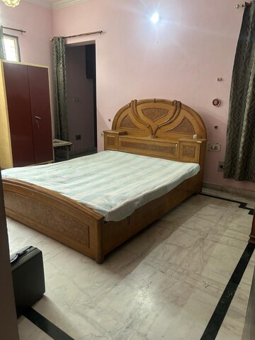 Bedroom in 1 RK Independent House at Gomti Nagar – for Rent