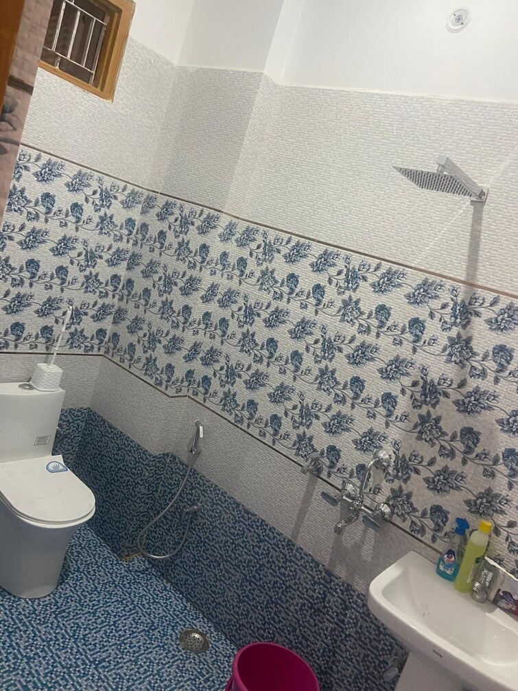 Master Bedroom, gomti nagar 1 RK 300 Sq.Ft. Independent House In Gomti Nagar Lucknow 9203234