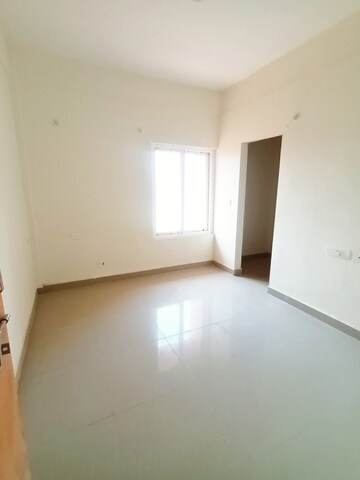 Room in 2 BHK Apartment at Lucknow Ahana Enclave, Amar Shaheed Path – for Rent