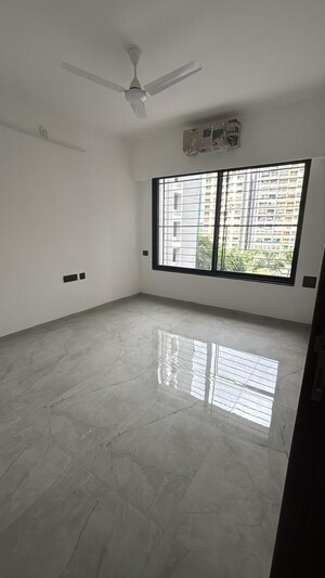 Room in 1 BHK Apartment at Unique Youtopia, Kharadi – for Rent