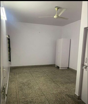 Bathroom in 2 BHK Independent House at Gomti Nagar – for Rent