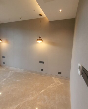 Room in 5 BHK Builder Floor at Mohit House, Sushant Lok I – for Rent