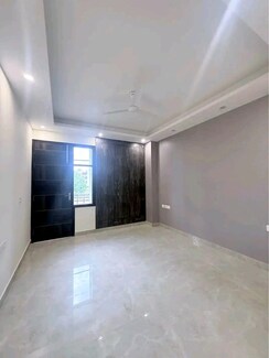 3 BHK + Servant Room Apartment For Sale in Tata Primanti-Tower Residences