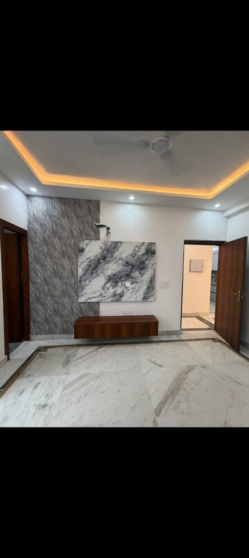 Bedroom in 5 BHK Villa at Nirvana Country Birch Court, Sector 50 – for Sale