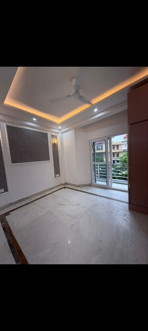 Room in 5 BHK Villa at Nirvana Country Birch Court, Sector 50 – for Sale