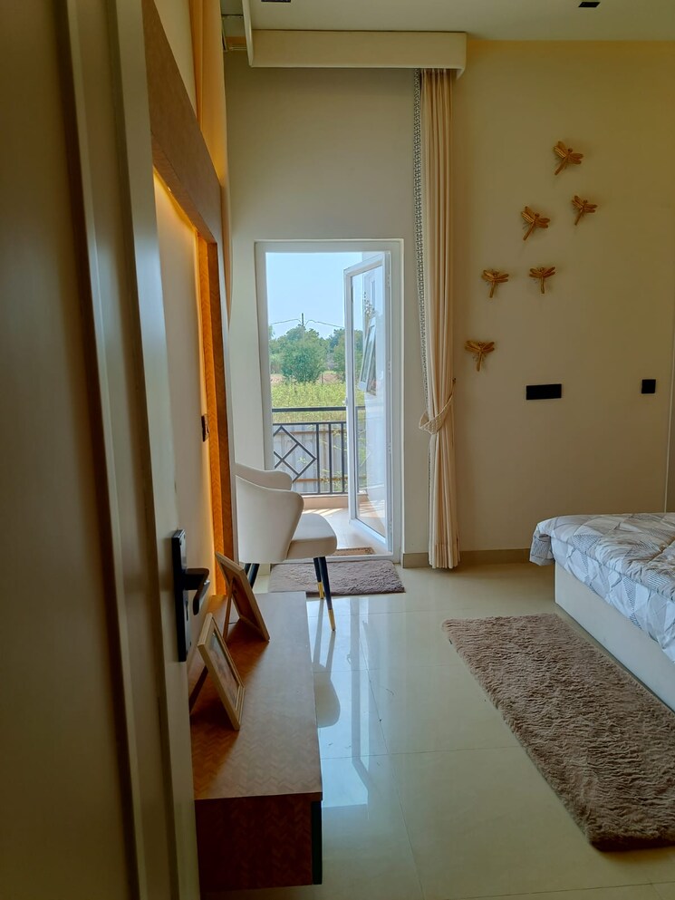 Living Room, bptp-district-3 3 Bedroom 180 Sq.Yd. Builder Floor In Sector 85 Faridabad 9203338