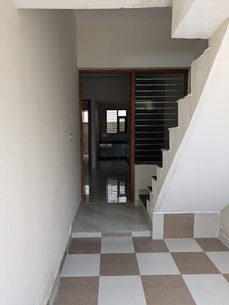 undefined, vip road 3 Bedroom 1100 Sq.Ft. Independent House In Vip Road Zirakpur 9203356