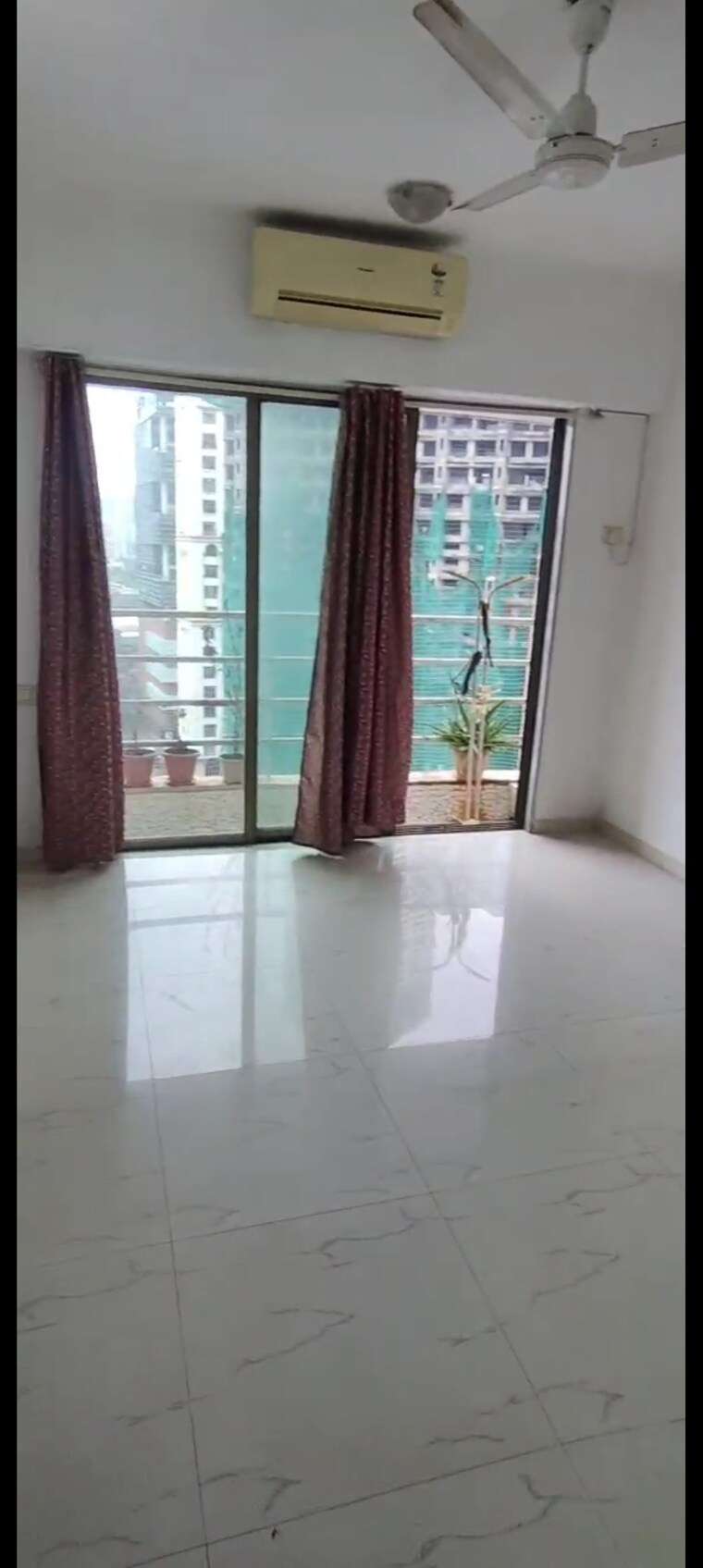 Bathroom, lokhandwala-harmony 2 Bedroom 1250 Sq.Ft. Apartment In Worli Mumbai 9203377