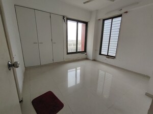 Room in 2 BHK Apartment at Prahlad Nagar – for Rent