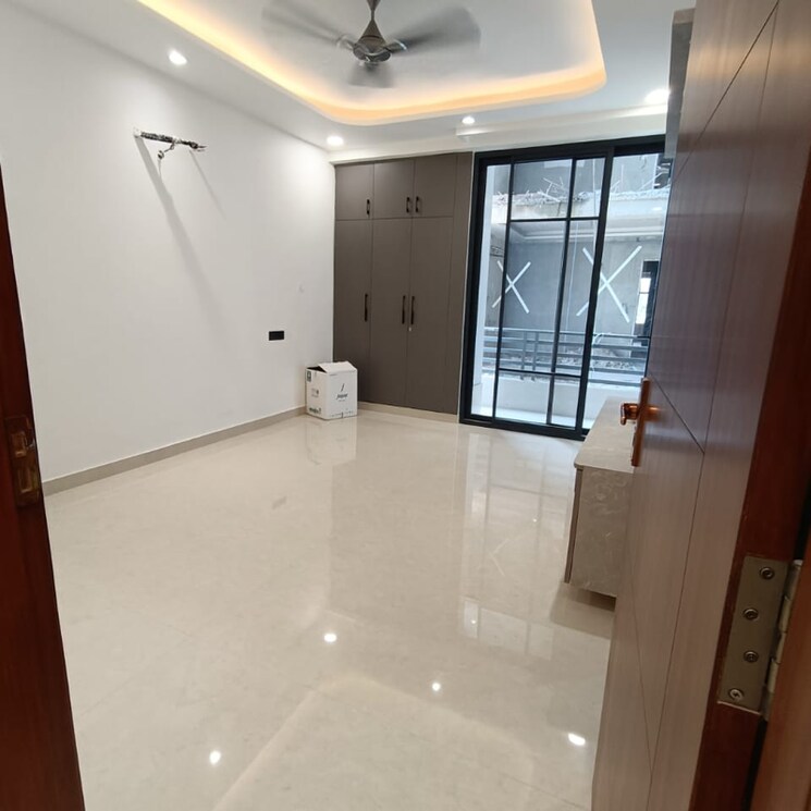 Kitchen, sector 85 4 Bedroom 305 Sq.Yd. Builder Floor In Sector 85 Faridabad 9203408