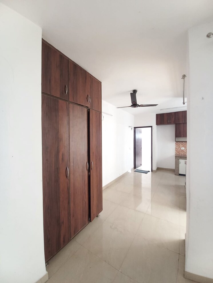 Room, ninex-rmg-residency 1 Bedroom 550 Sq.Ft. Apartment In Sector 37c Gurgaon 9203434
