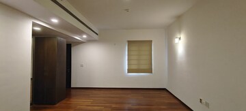 Room in 4 BHK Apartment at Prestige White Meadows, Whitefield – for Sale