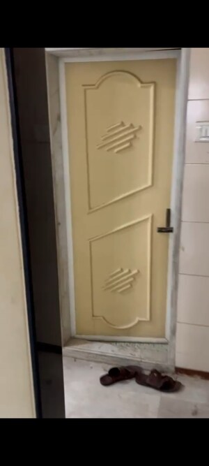 Furnished Amenities in 3 BHK Apartment at Divine Bunglows, Borivali West – for Rent