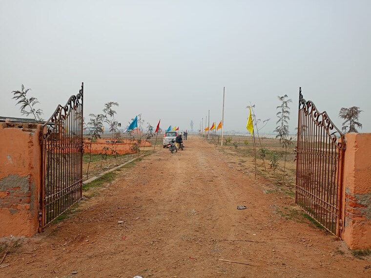 undefined, chaitanya vihar  100 Sq.Yd. Plot In Chaitanya Vihar Vrindavan 9203611