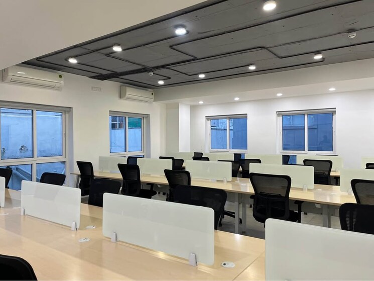 Team Area, vijay nagar Commercial Office Space 4000 Sq.Ft. In Vijay Nagar Indore 9182491