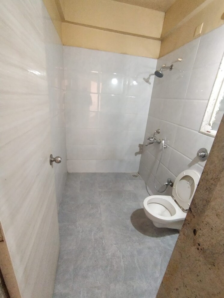Bathroom, soham-riveria 3 Bedroom 1500 Sq.Ft. Apartment In Anand Nagar Pune 9203662