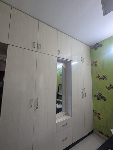 Room in 3 BHK Apartment at Concorde Manhattans, Electronic City – for Rent