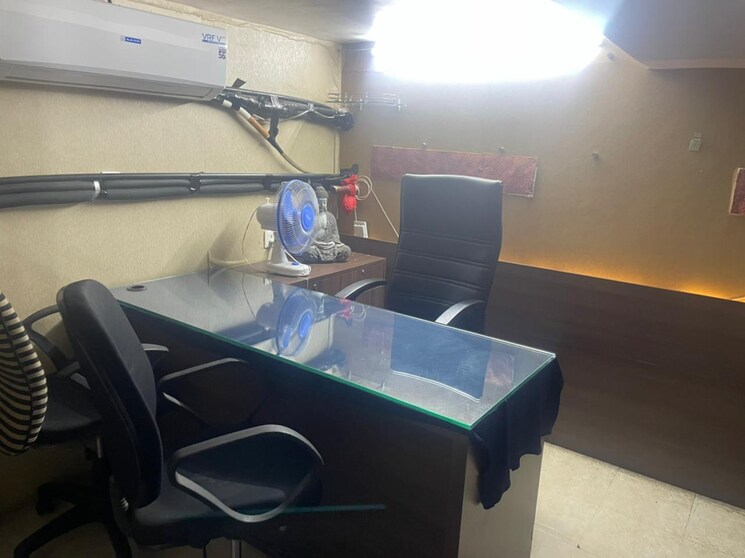 Team Area, haware-fantasia Commercial Office Space 212 Sq.Ft. In Vashi Sector 28 Navi Mumbai 9203697