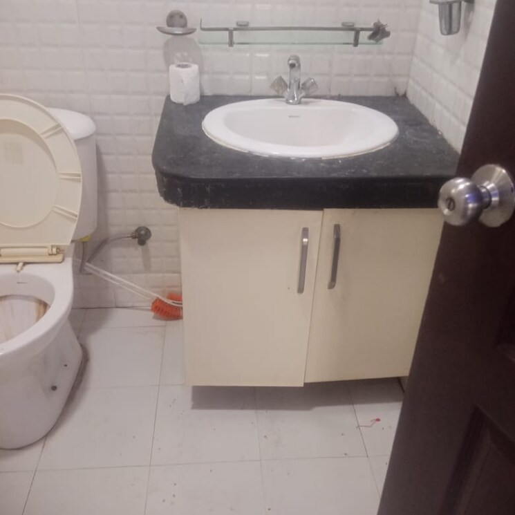 Bathroom, bptp-princess-park 2 Bedroom 795 Sq.Ft. Apartment In Sector 86 Faridabad 9203704