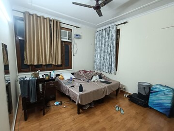 Living Room in 4 BHK Builder Floor at Surya CGHS, Sector 43 – for Rent