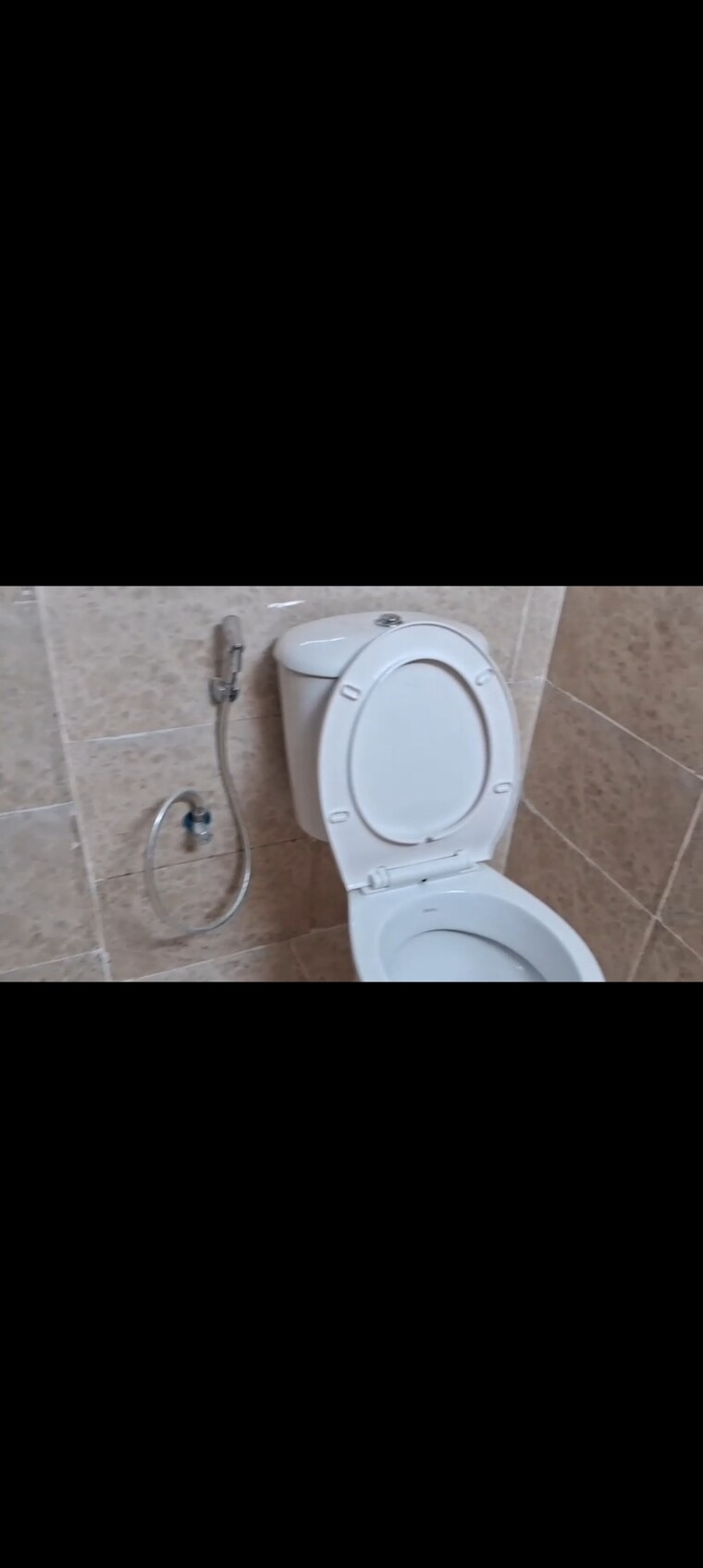 Bathroom, amrapali-dream-valley 2 Bedroom 920 Sq.Ft. Apartment In Tech Zone 4 Greater Noida Greater Noida 9203895