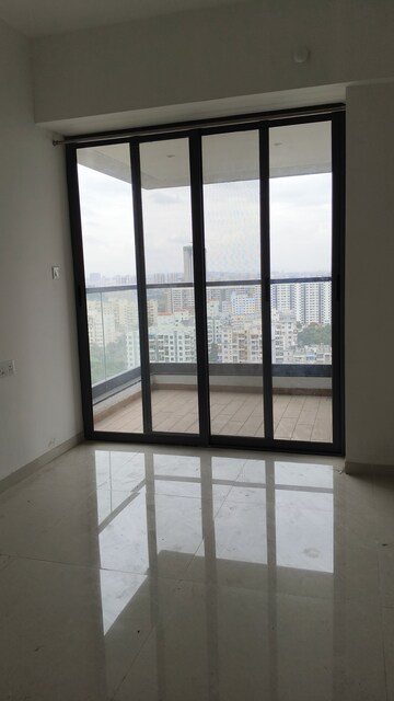 Room in 3 BHK Apartment at Majestique Signature Towers, Balewadi – for Rent