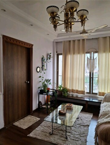 Living Room in 1 BHK Apartment at Santacruz East – for Rent