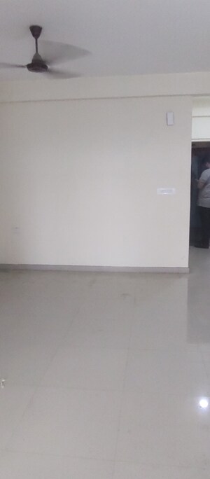 2 BHK Apartment For Rent in Pyramid Fusion Homes, Sector 70a