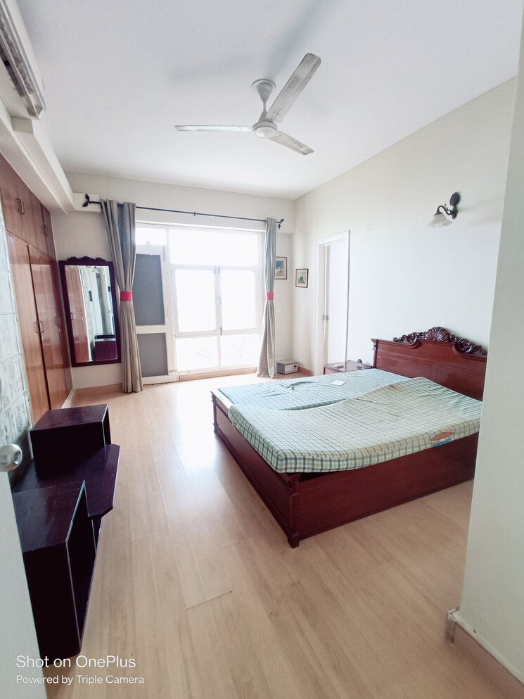 Bedroom, ansal-sushant-apartments 2 Bedroom 1200 Sq.Ft. Apartment In Sushant Lok I Gurgaon 9203820