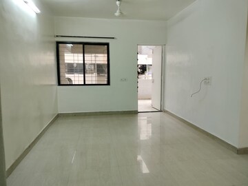 Room in 2 BHK Apartment at Mittal Atria, Dhanori – for Rent
