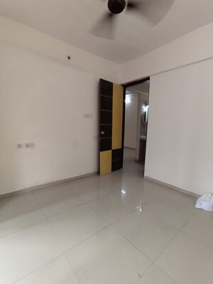 Room in 1 BHK Apartment at Nisarg Hyde Park, Kharghar – for Sale