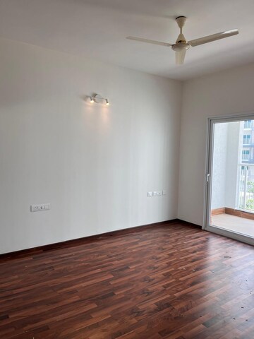 Room in 3 BHK Apartment at LnT Raintree Boulevard, Hebbal – for Sale