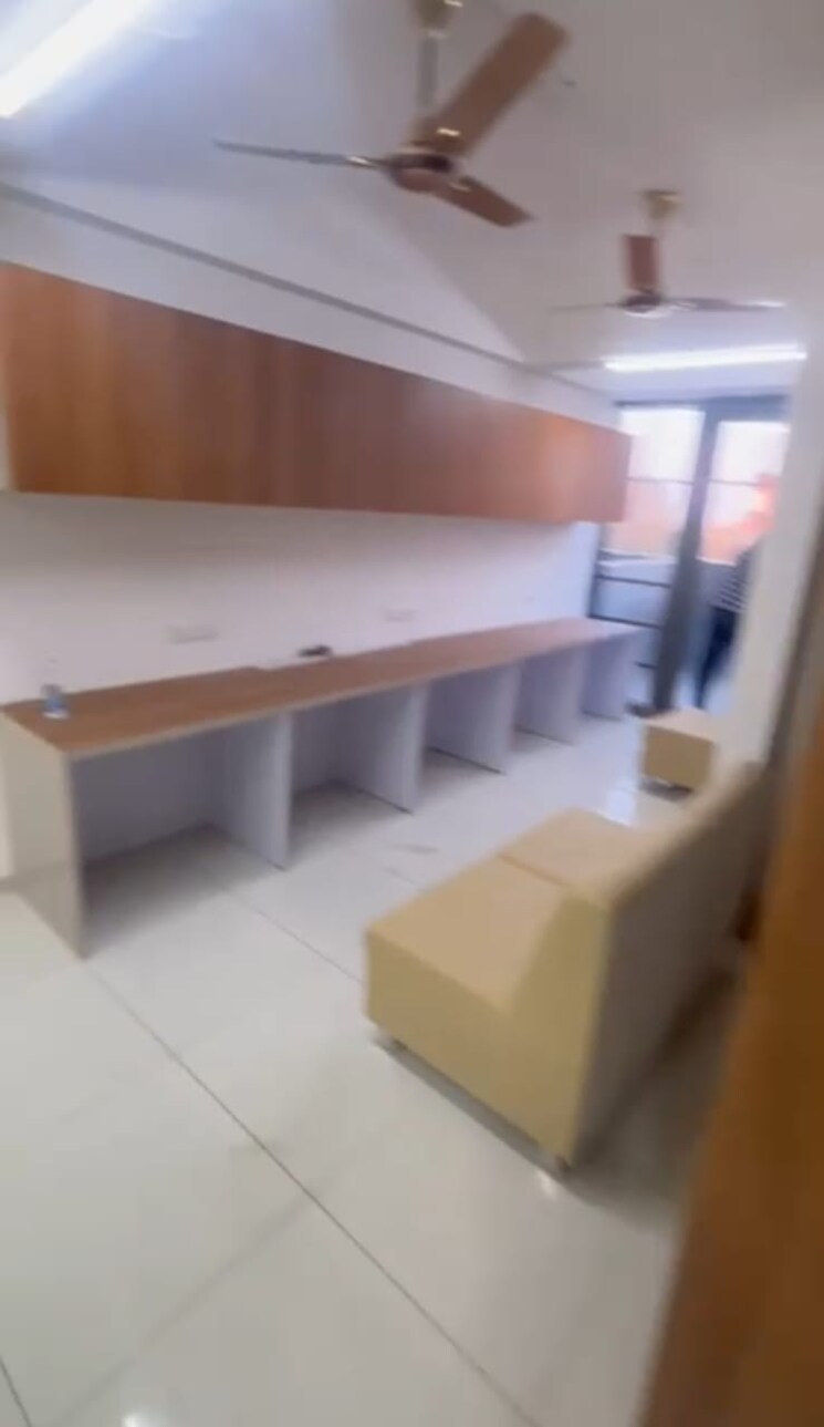 Team Area, ghatlodia Commercial Office Space 700 Sq.Ft. In Ghatlodia Ahmedabad 9203848