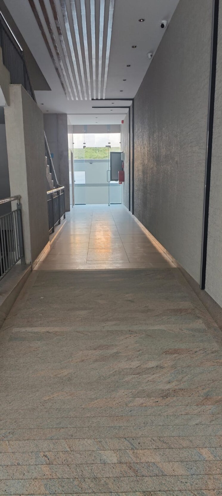 undefined, ghatlodia Commercial Office Space 700 Sq.Ft. In Ghatlodia Ahmedabad 9203848