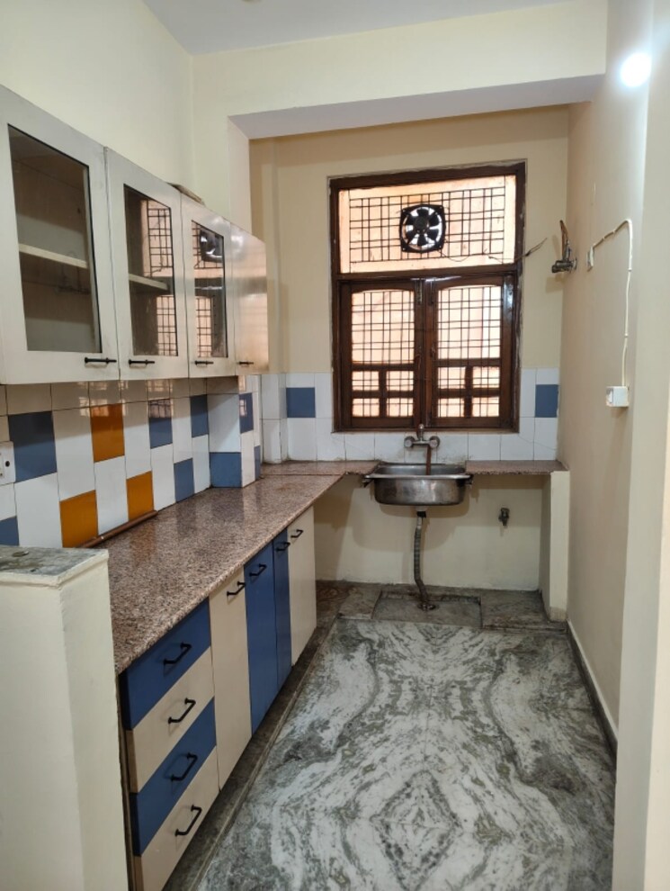 Kitchen, satyam-plaza 2 Bedroom 800 Sq.Ft. Builder Floor In Sector 15 Gurgaon 9203879