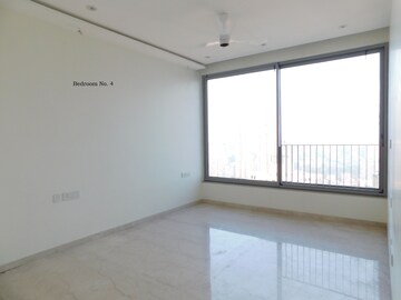 Room in 1 BHK Apartment at Shiv Shakti Tower 28, Malad East – for Rent