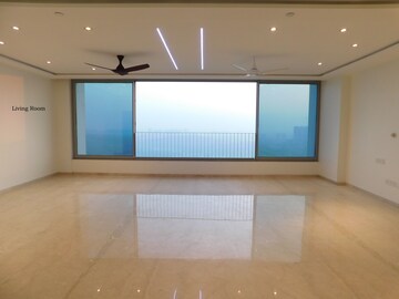 Room in 1 BHK Apartment at Shiv Shakti Tower 28, Malad East – for Rent