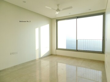 Room in 1 BHK Apartment at Shiv Shakti Tower 28, Malad East – for Rent