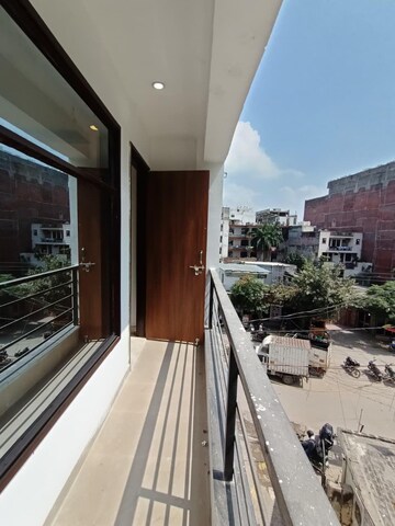 Balcony in 1 BHK Builder Floor at Saket – for Rent