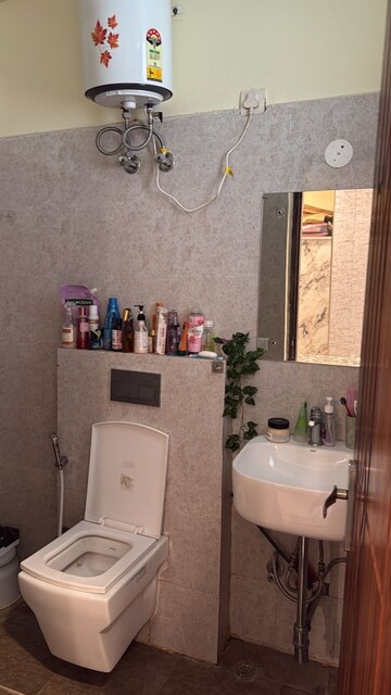 Bathroom in 3 BHK Builder Floor at Milestone 32nd Avenue, Sector 15 – for Rent