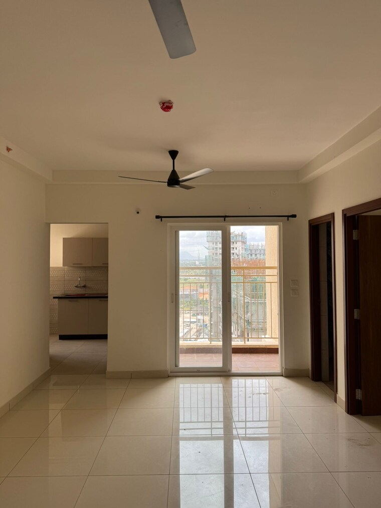 Room, brigade-el-dorado 1.5 Bedroom 550 Sq.Ft. Apartment In Bagaluru Bangalore 9203887