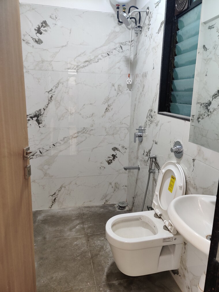 Bathroom, oxford-navrang-crystal 1 Bedroom 487 Sq.Ft. Apartment In Goregaon West Mumbai 9203950