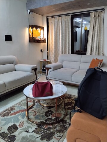 Team Area in 2 BHK Apartment at Sanpada – for Sale