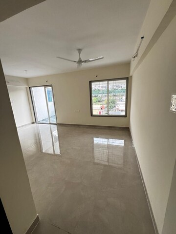 Room in 2 BHK Apartment at Prithvi Sai Velocity Phase II, Bavdhan – for Rent